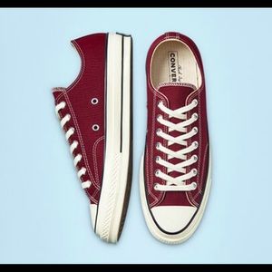 Maroon/Burgundy Converse Vintage Canvas Chuck 70